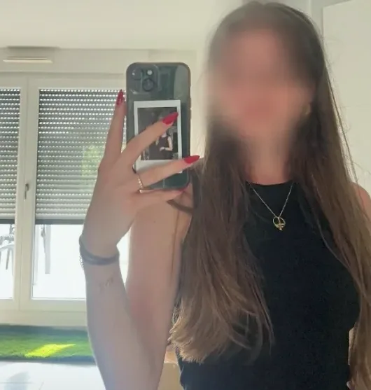 Alma, 27