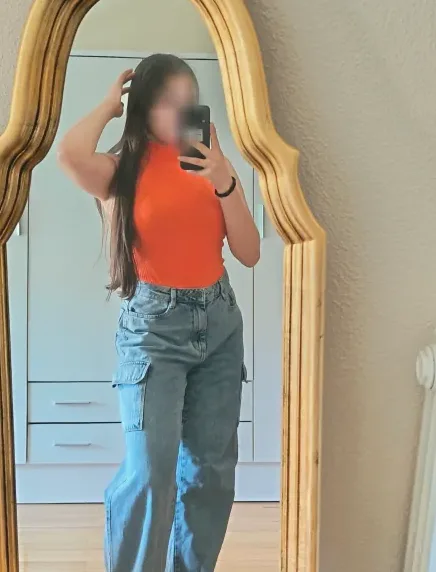 Anne, 20