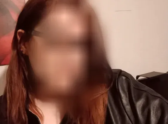 Astrid, 25