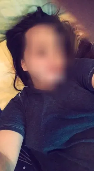 Emina, 28