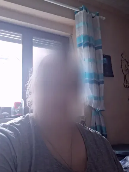 Katja, 25