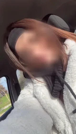 Katja, 24