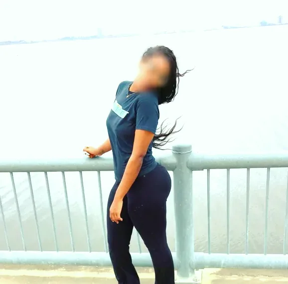 Maria, 35