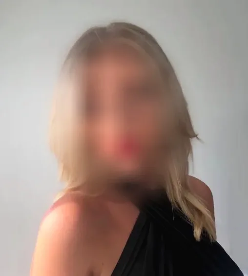 Mariam, 32