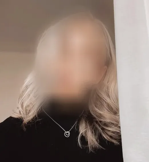 Milica, 24