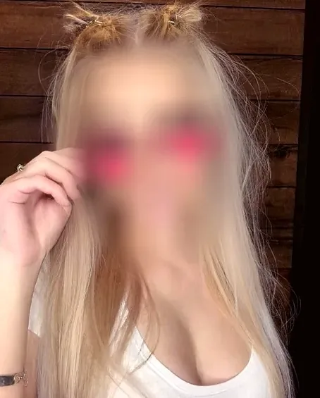 Thea, 32